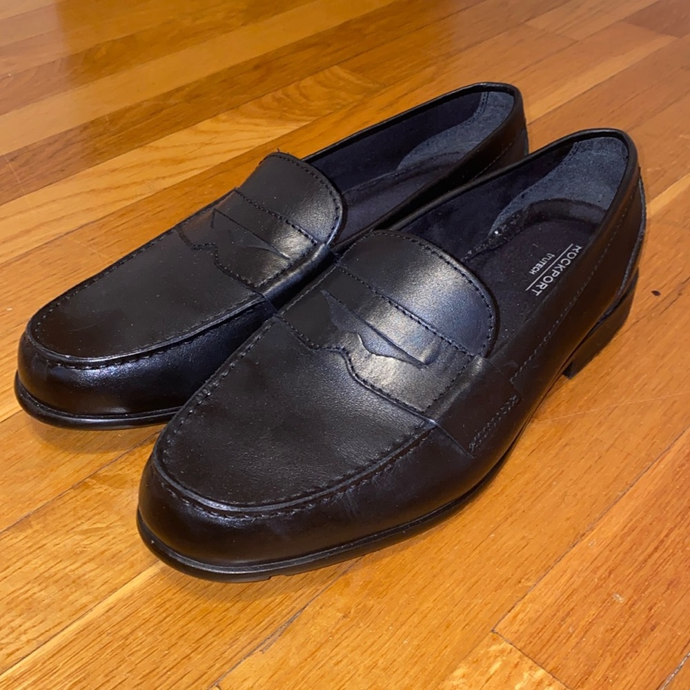 Sleek Black Men’s Loafer Size 10.5